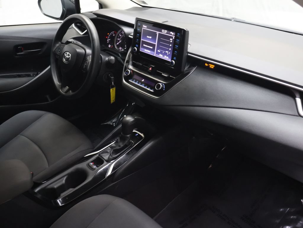 Used 2022 Toyota Corolla LE FWD image 10