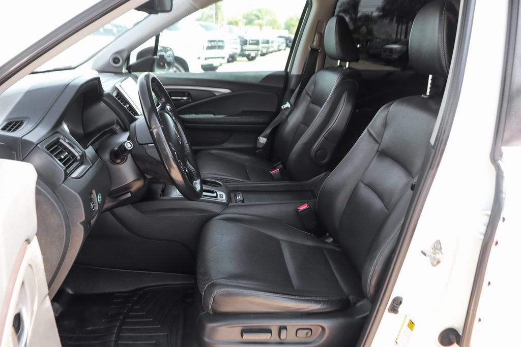 Used 2017 Honda Ridgeline RTL-T image 17