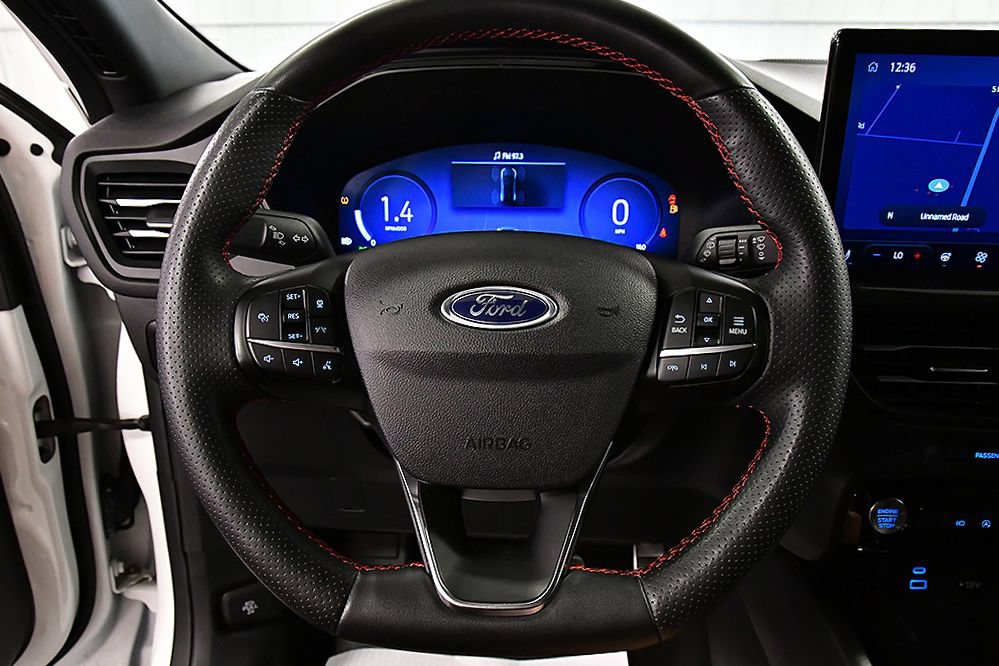 Used 2023 Ford Escape ST-Line Select w/ Tech Pack #2 AWD/4WD image 18