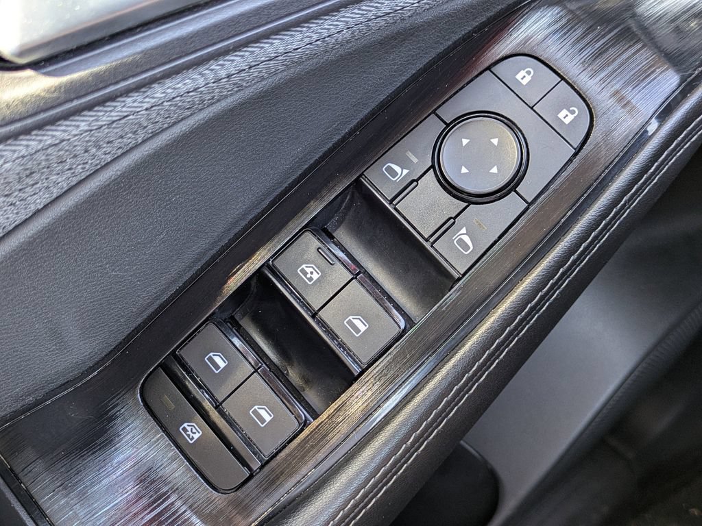 Certified 2023 Nissan Rogue SV FWD image 23