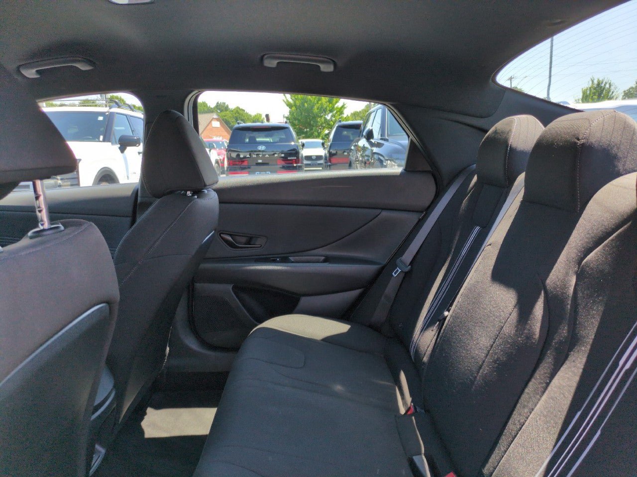 Used 2025 Hyundai Elantra Sport FWD image 22