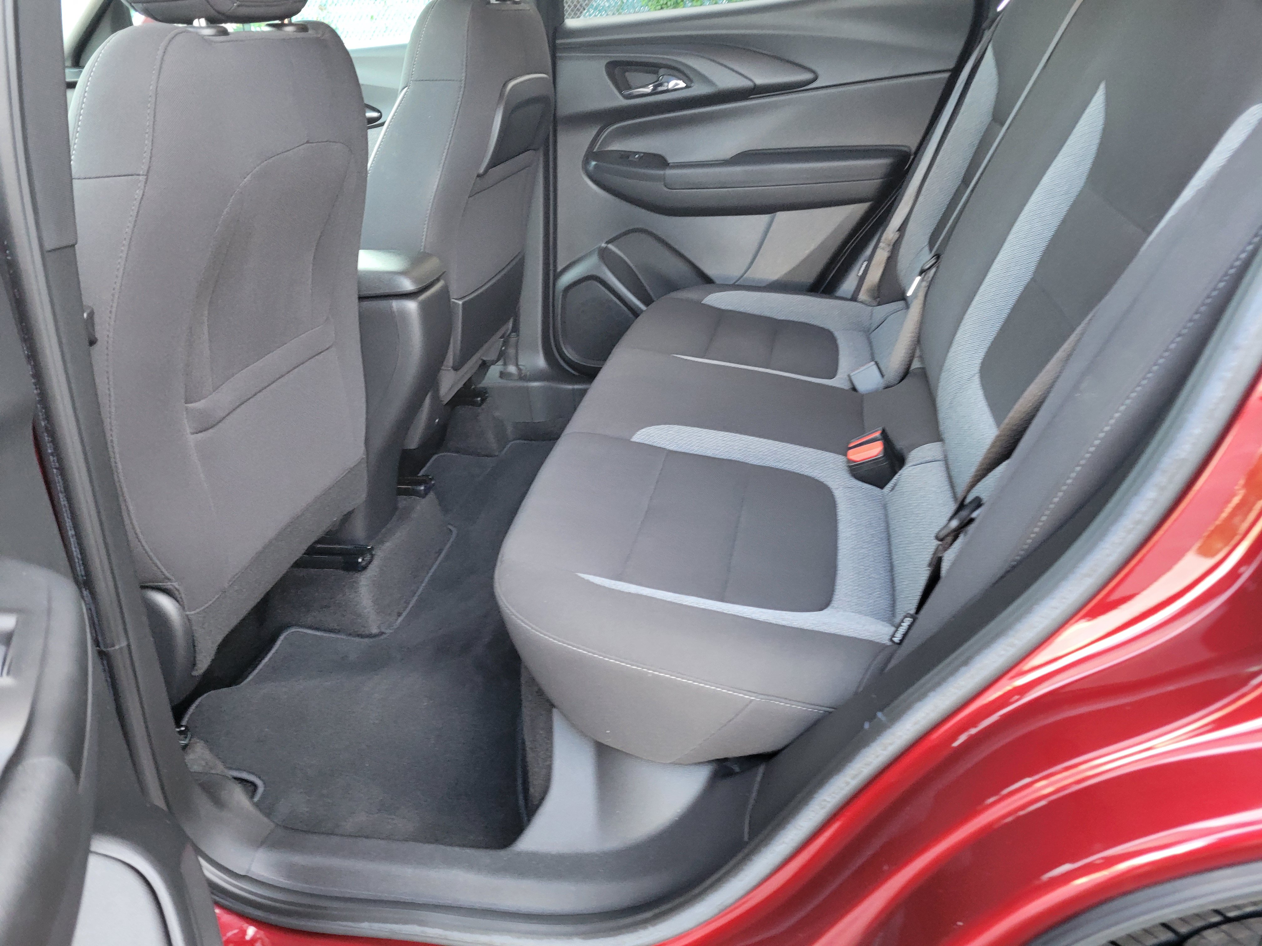 Certified 2022 Chevrolet TrailBlazer LT w/ Confidence II Package FWD image 32
