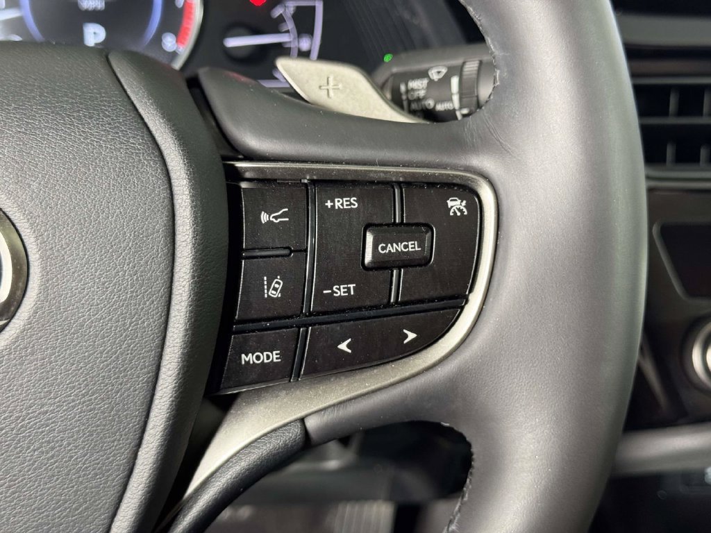 Used 2024 Lexus ES 350 w/ Premium Package FWD image 23