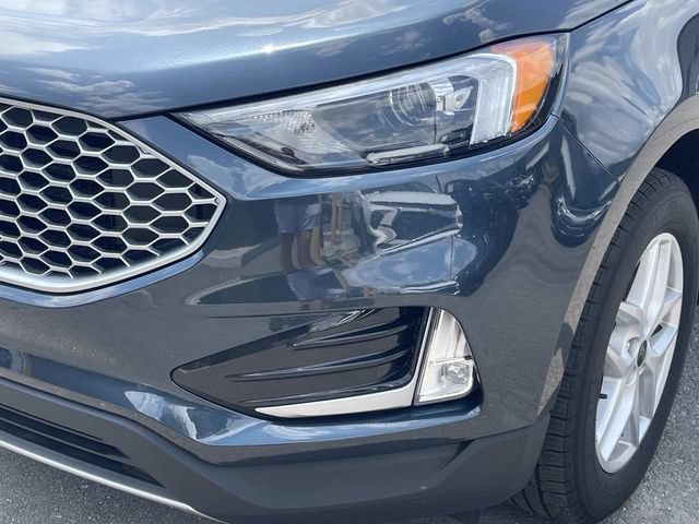 Certified 2024 Ford Edge SEL w/ Convenience Package AWD/4WD image 11