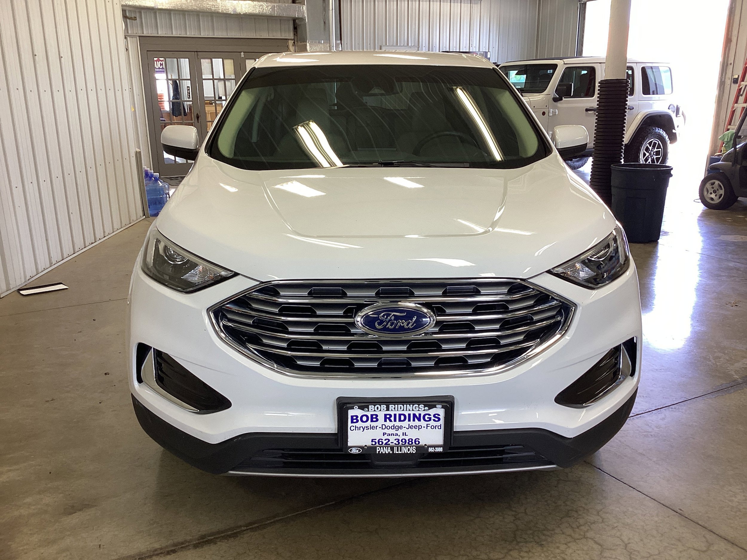 Used 2022 Ford Edge SEL AWD/4WD image 9