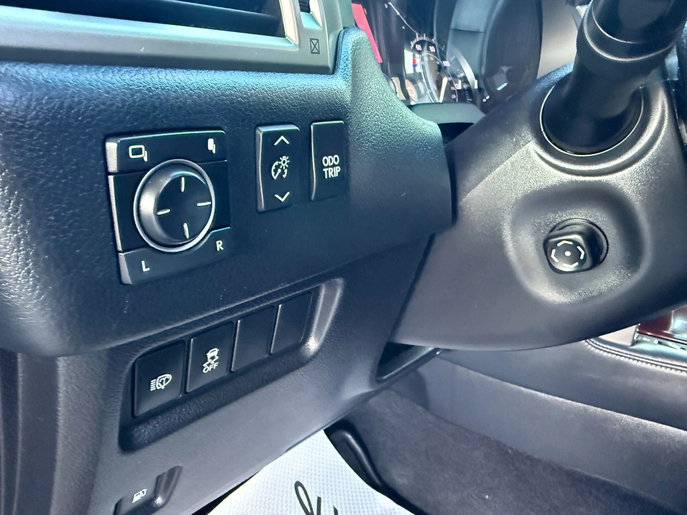 Used 2016 Lexus GX 460 image 30