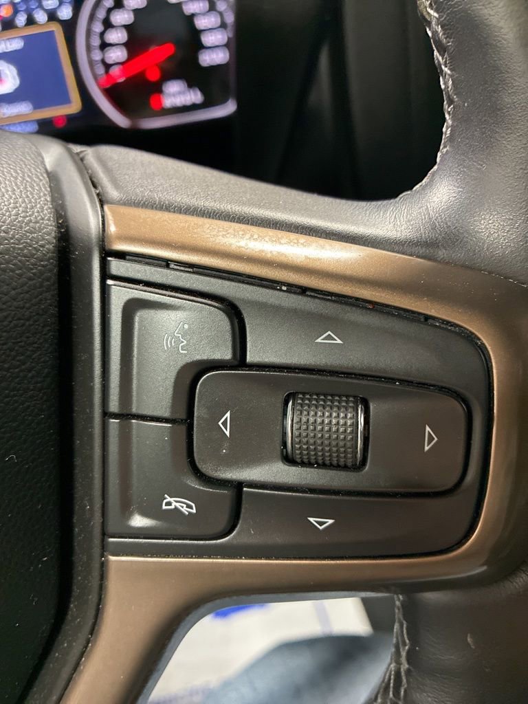 Used 2021 Chevrolet Silverado 1500 High Country w/ Technology Package image 16