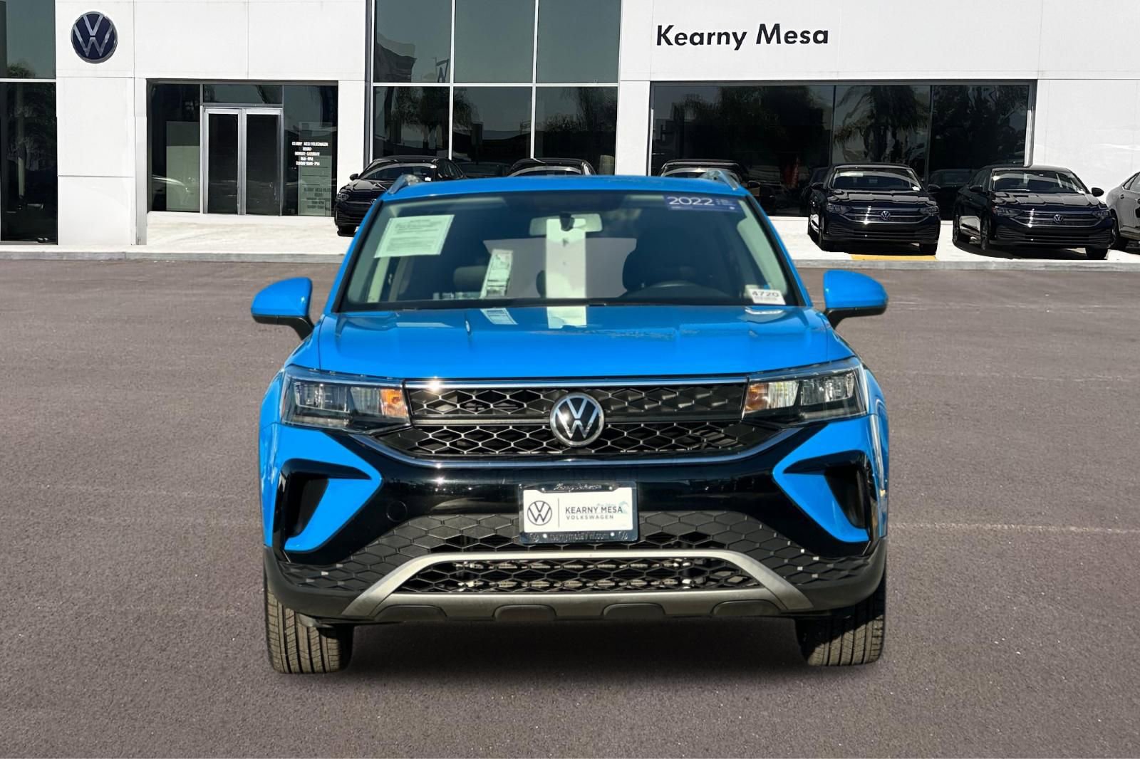 Used 2022 Volkswagen Taos SE w/ Panoramic Sunroof Package image 9