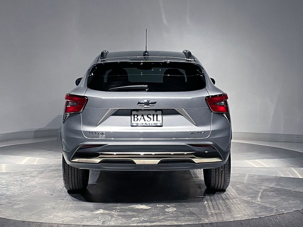 Used 2025 Chevrolet Trax ACTIV image 12