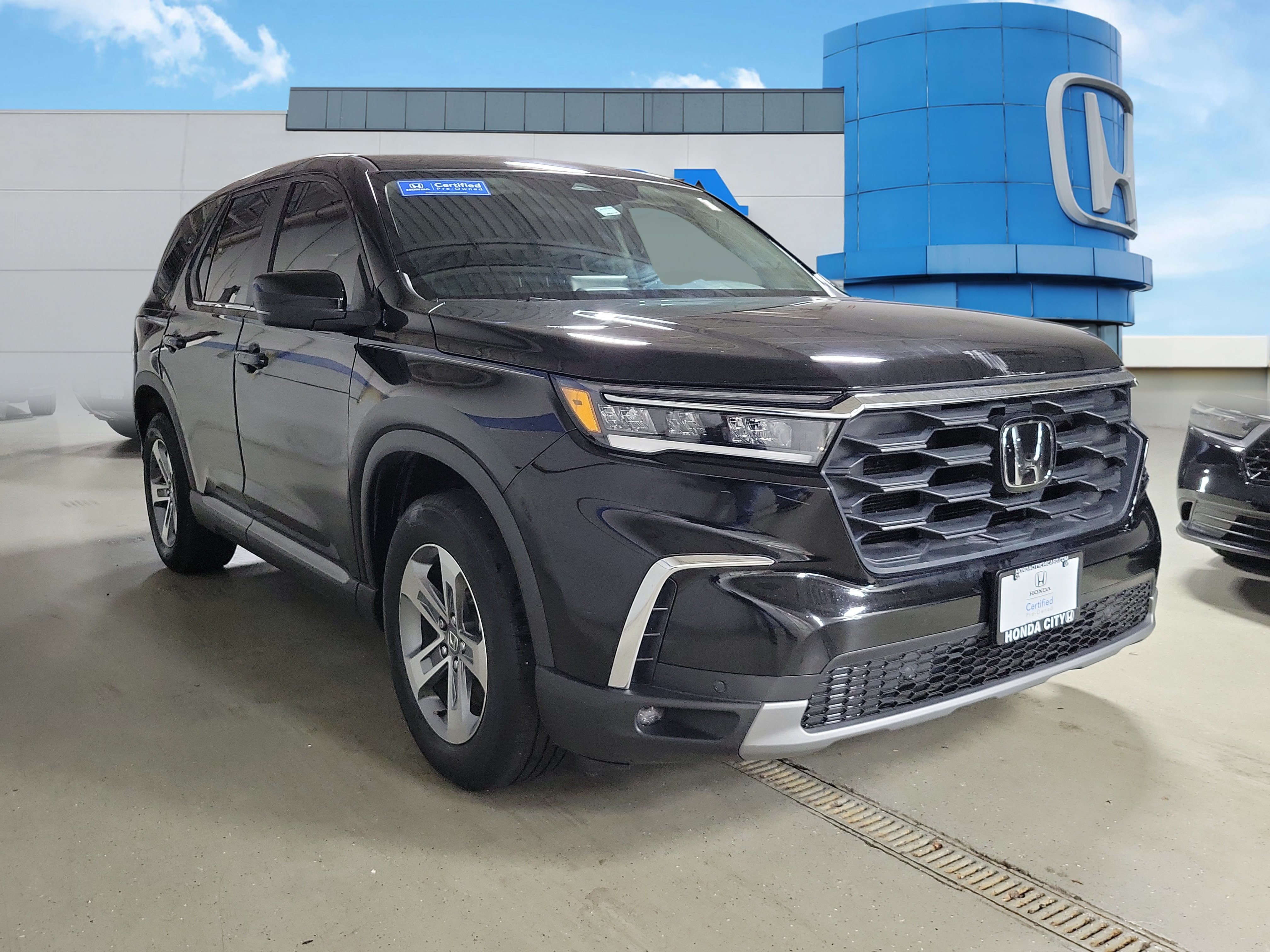 Certified 2023 Honda Pilot EX-L image 34