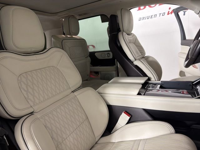 Used 2024 Lincoln Navigator L Black Label AWD/4WD image 16