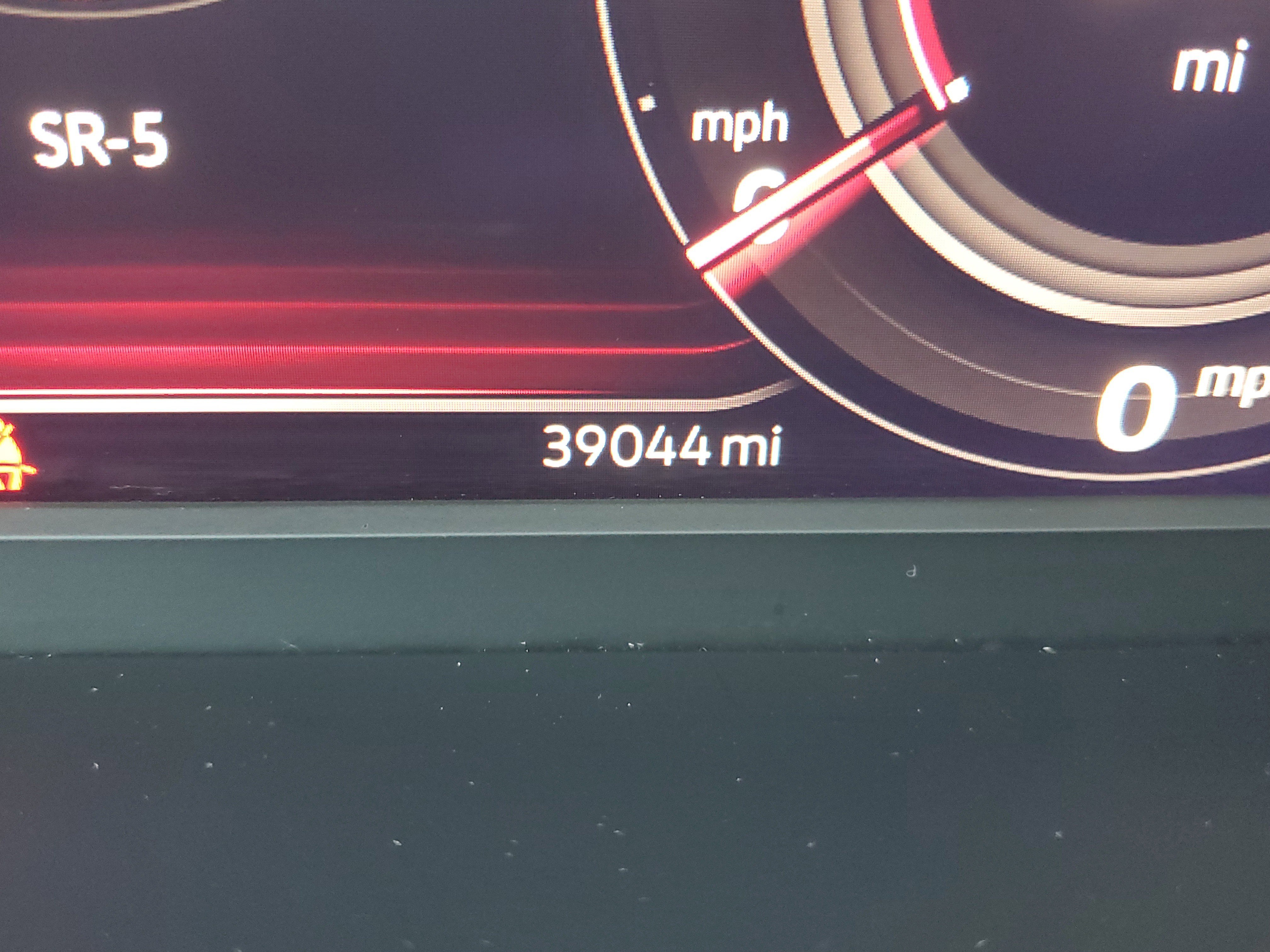 Used 2022 Volkswagen Tiguan SEL R-Line image 29