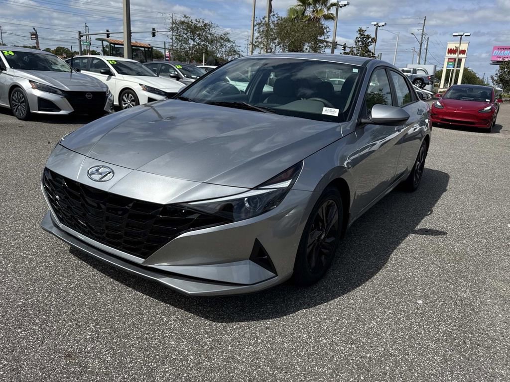 Used 2022 Hyundai Elantra SEL FWD image 8