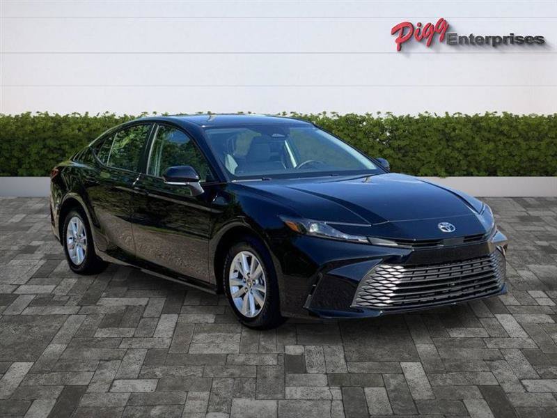 Used 2026 Toyota Camry LE FWD image 6