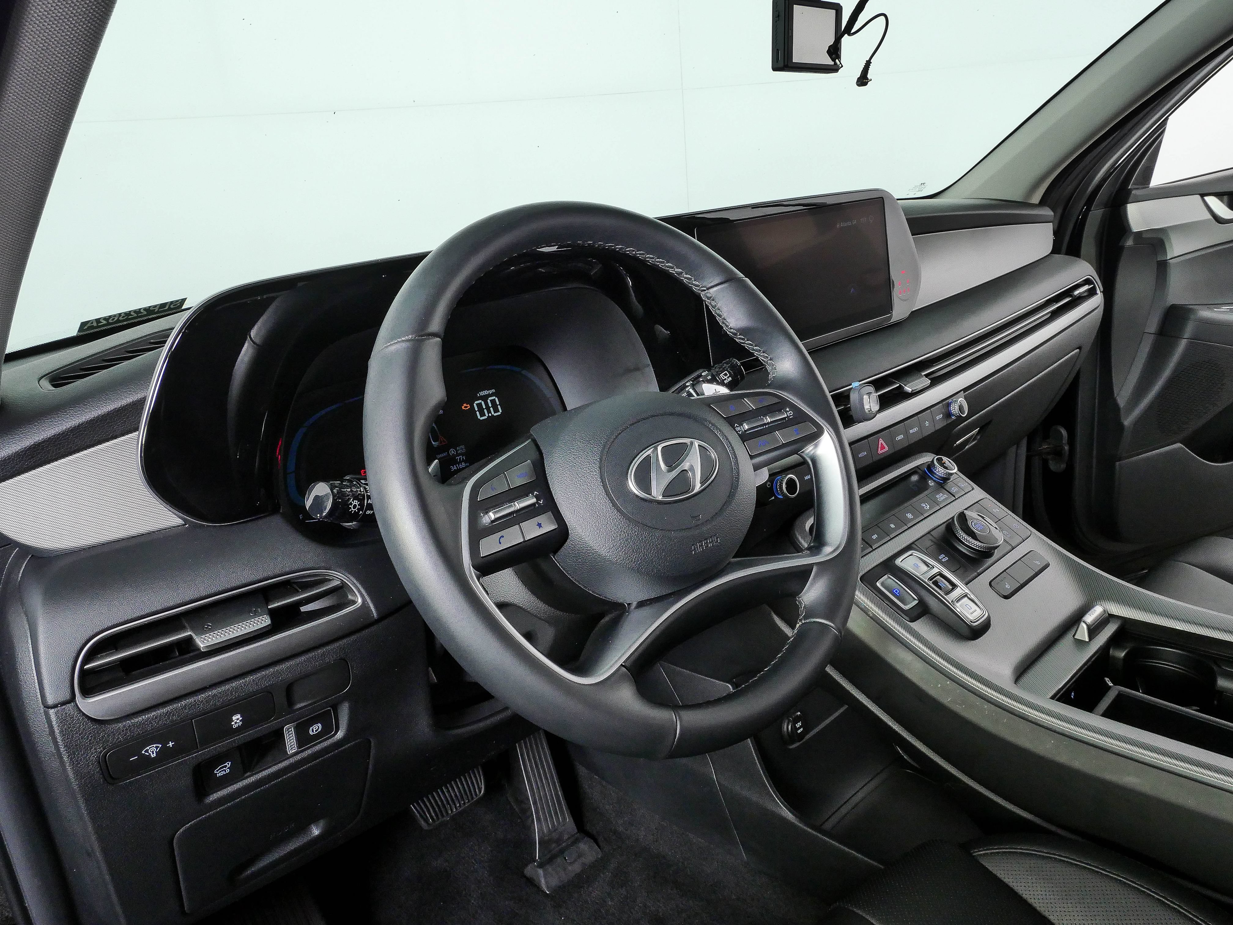 Used 2024 Hyundai Palisade SEL FWD image 6