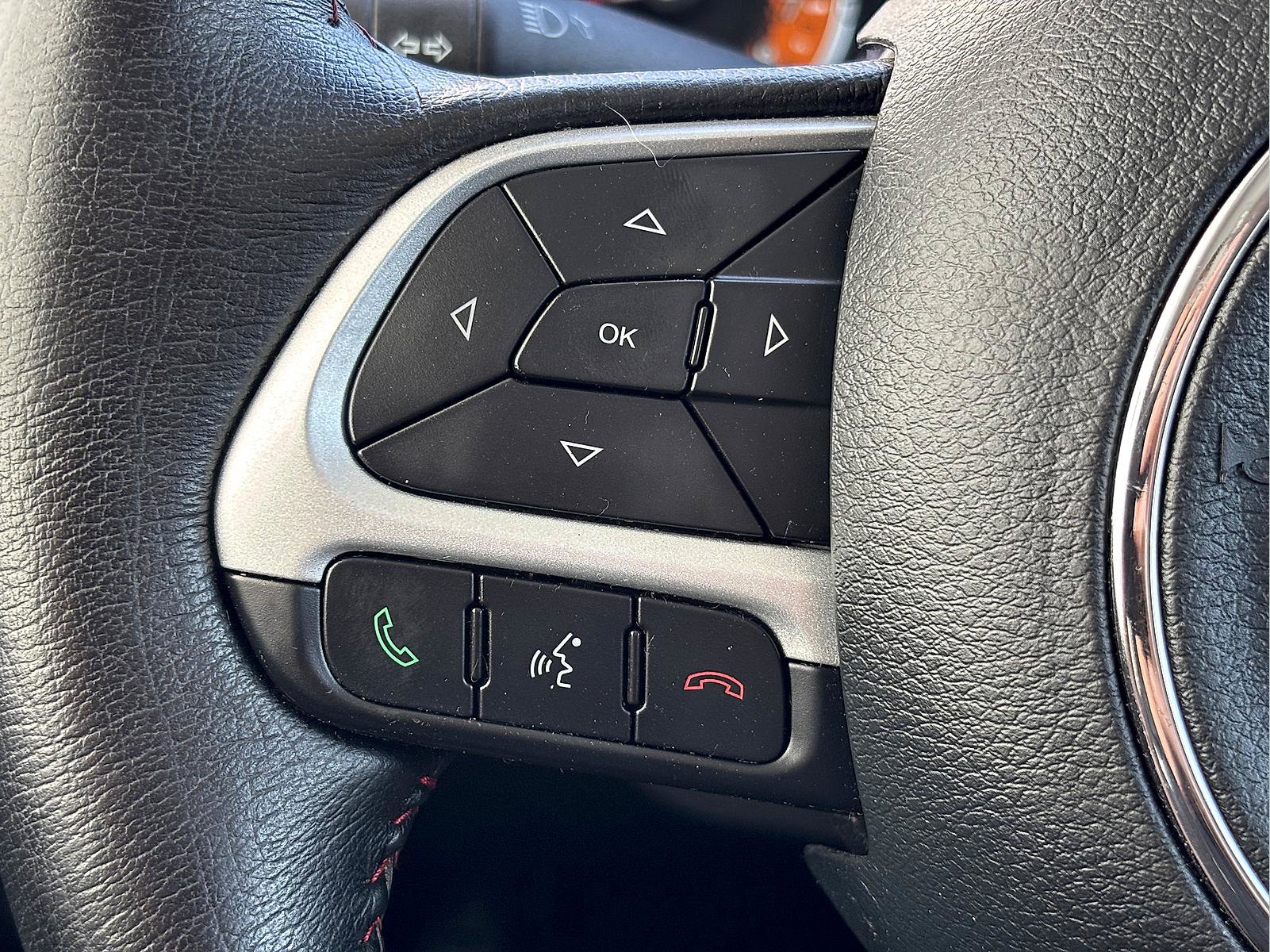 Used 2017 Jeep Renegade Trailhawk AWD/4WD image 26