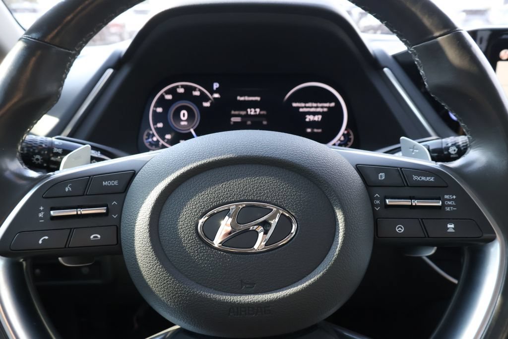 Used 2020 Hyundai Sonata Limited w/ Preferred Accessory Package FWD image 17