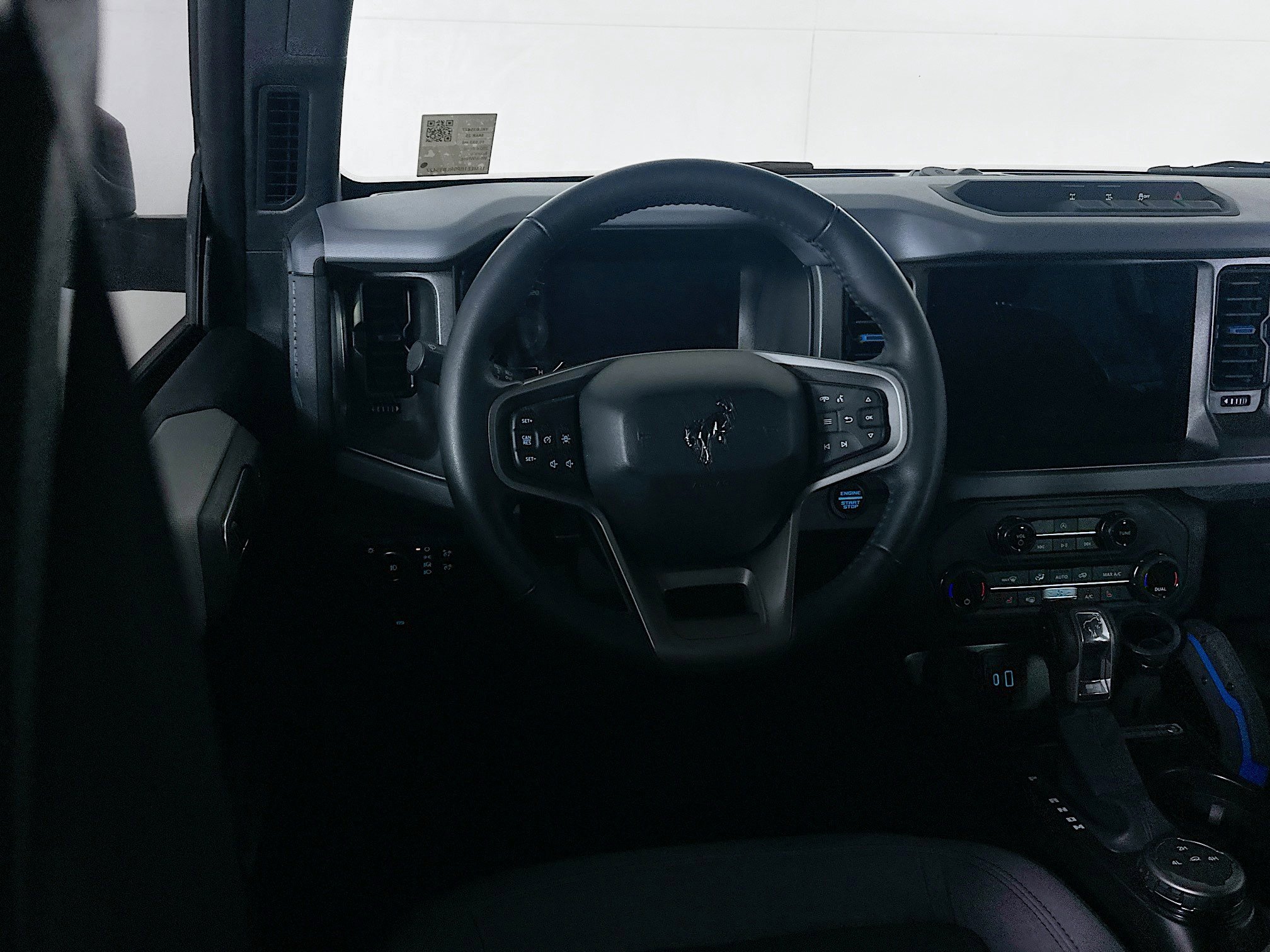 Used 2024 Ford Bronco Black Diamond image 18