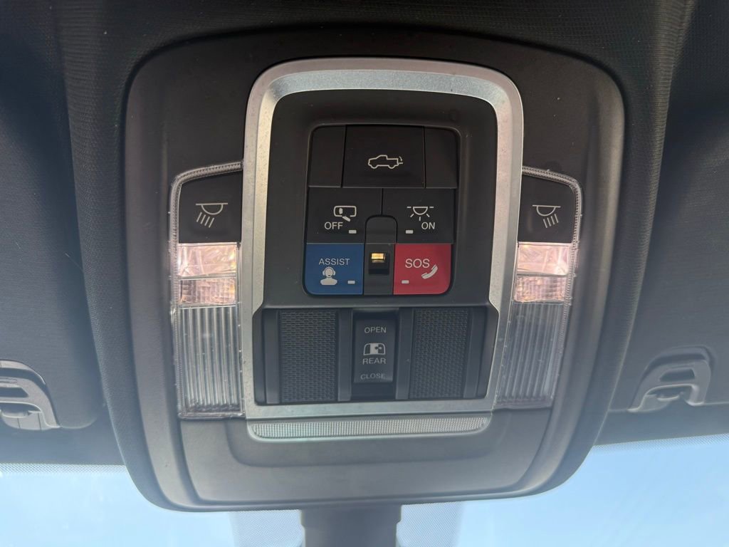 Used 2019 RAM 1500 Laramie w/ Sport Appearance Package image 14