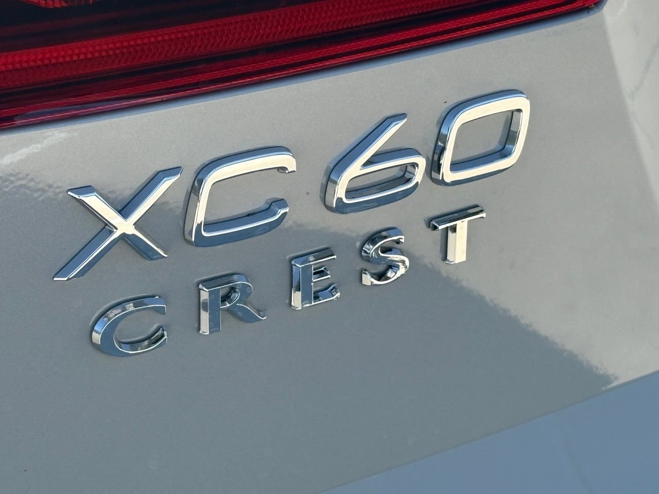 New 2026 Volvo XC60 B5 Plus w/ Protection Package Premier AWD/4WD image 7