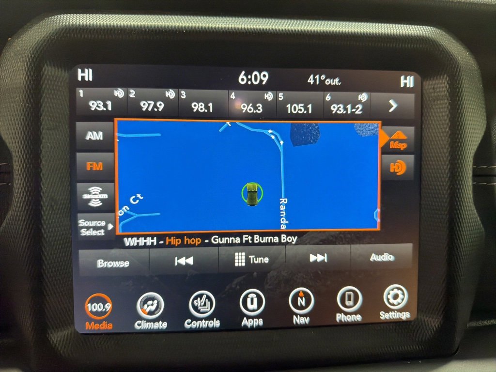 Used 2021 Jeep Wrangler Unlimited Sahara image 29