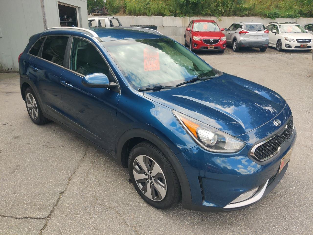 Used 2019 Kia Niro LX FWD image 8