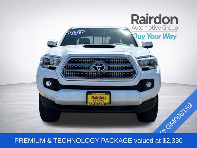 Used 2016 Toyota Tacoma TRD Sport w/ Premium & Technology Package AWD/4WD image 2