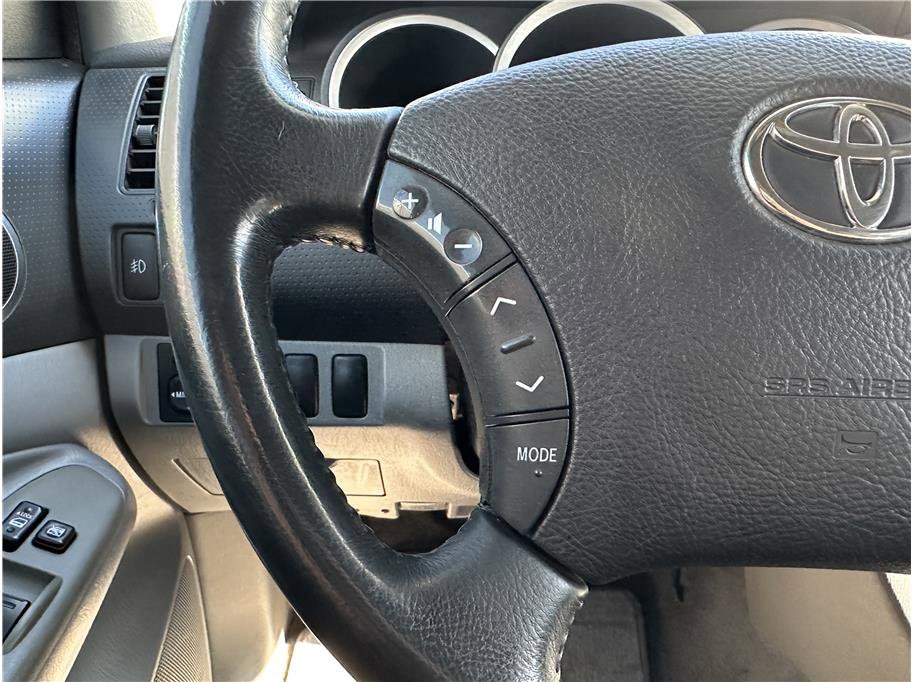 Used 2005 Toyota Tacoma 4x4 Double Cab image 22