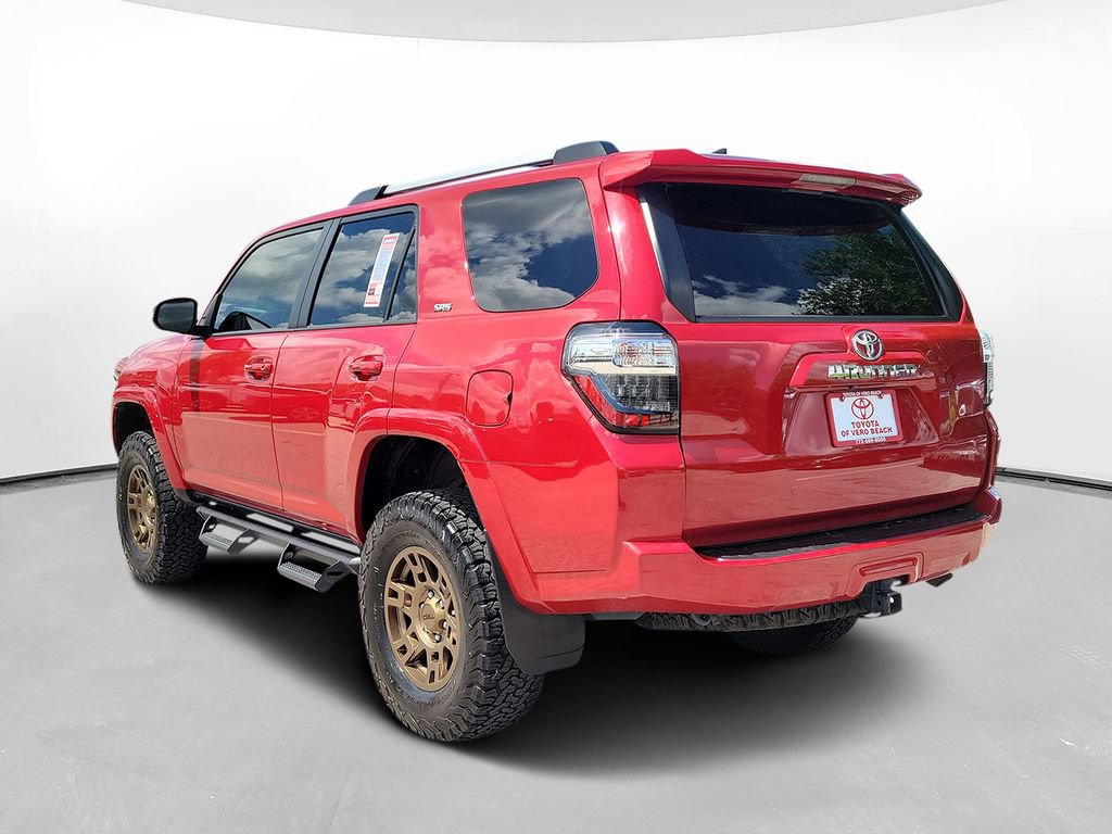 Used 2024 Toyota 4Runner SR5 Premium w/ Moonroof Package AWD/4WD image 7