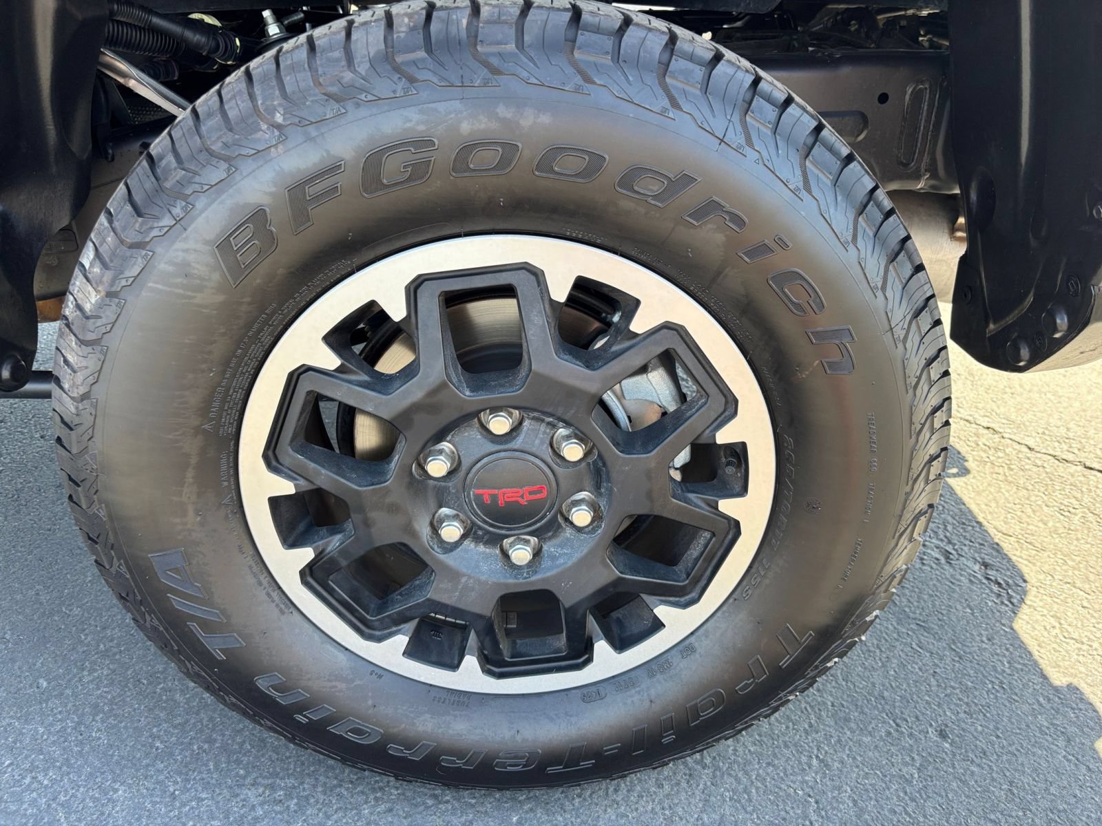 Used 2025 Toyota Tacoma TRD Off-Road AWD/4WD image 27