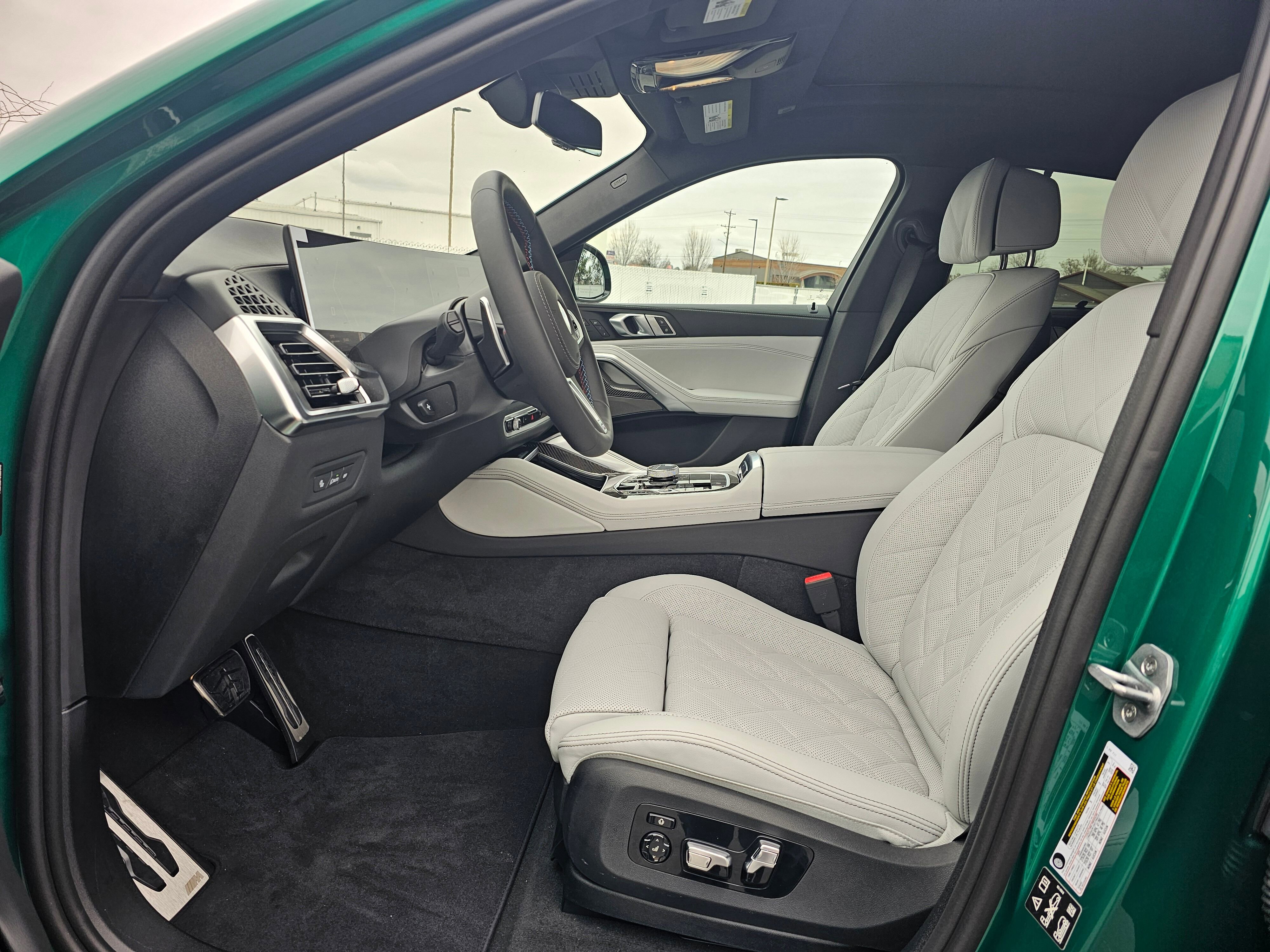 New 2026 BMW X6 M60i image 43