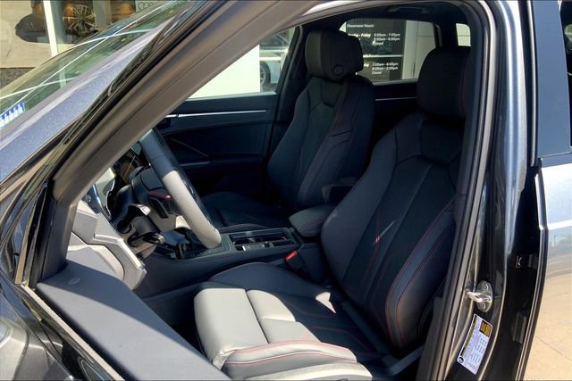 New 2025 Audi Q3 2.0T Premium Plus image 8