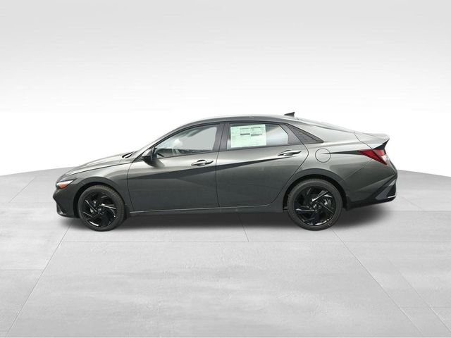 New 2026 Hyundai Elantra Sport FWD image 5