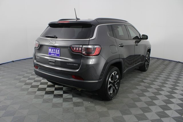 Used 2022 Jeep Compass Limited image 23