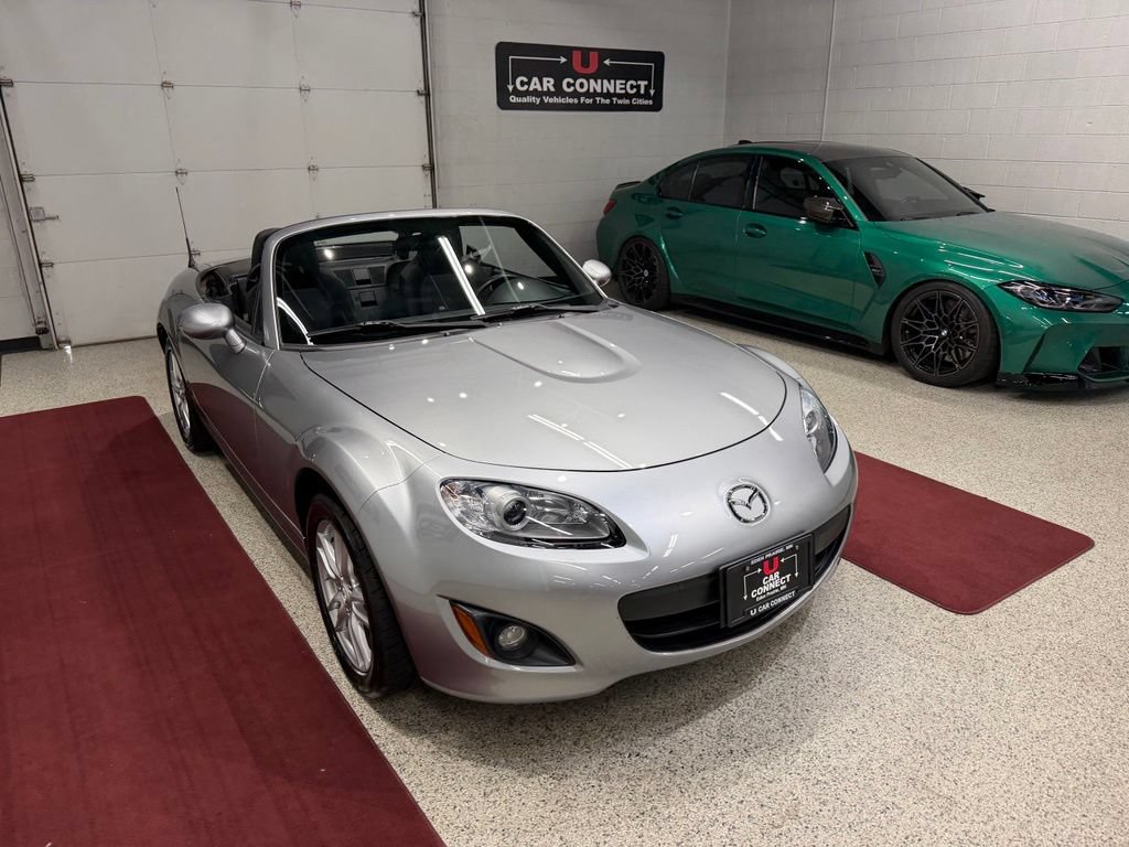 Used 2011 MAZDA MX-5 Miata Sport RWD image 10