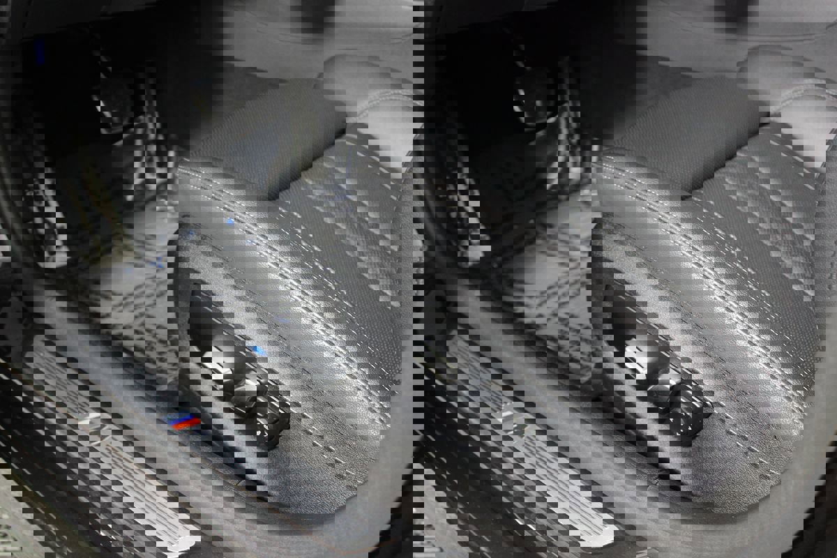 Used 2023 BMW 530e 530e w/ M Sport Package image 10