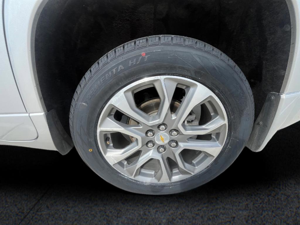 Used 2020 Chevrolet Traverse Premier image 31