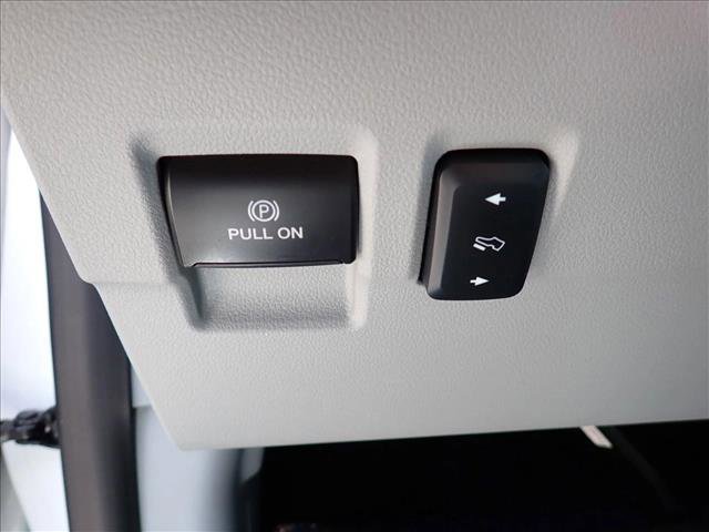 Used 2024 Ford F350 Limited w/ FX4 Off-Road Package AWD/4WD image 18
