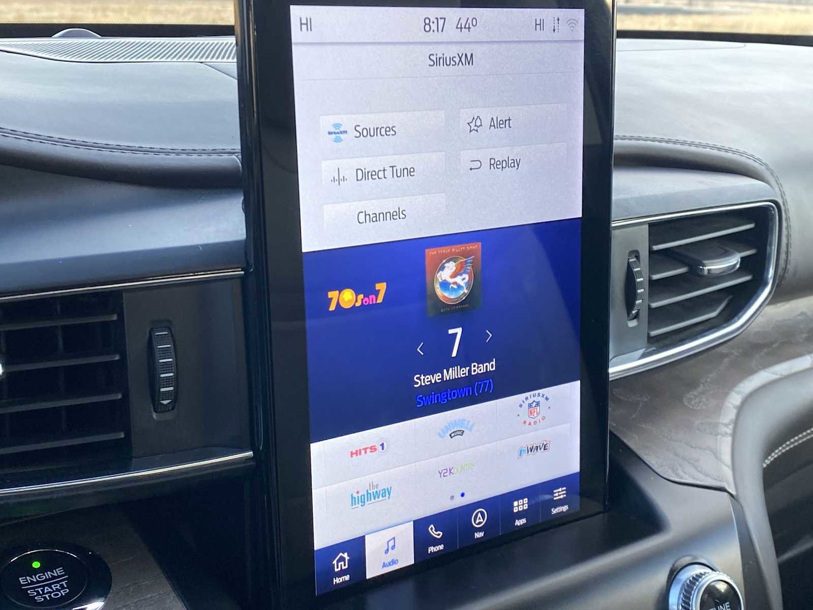 Used 2020 Ford Explorer Platinum w/ Premium Technology Package image 29