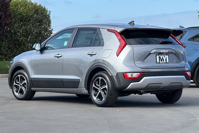New 2026 Kia Niro LX image 6