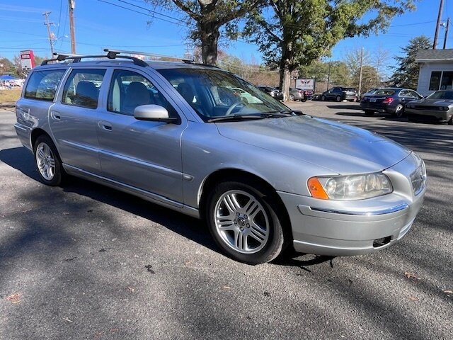 Used 2006 Volvo V70 2.5T FWD image 3