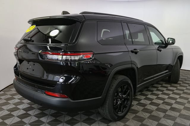 Used 2023 Jeep Grand Cherokee L Laredo AWD/4WD image 12
