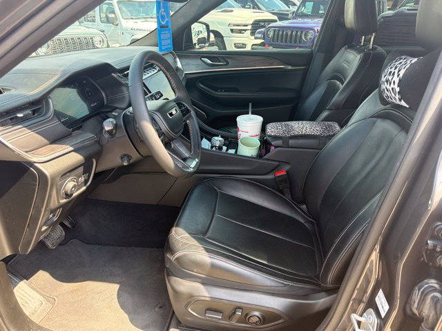Used 2024 Jeep Grand Cherokee L Overland AWD/4WD image 9
