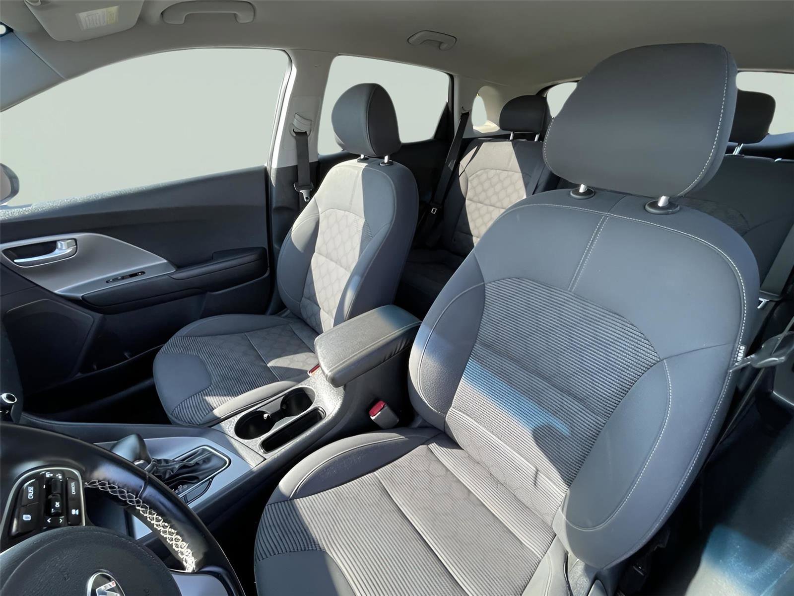 Used 2018 Kia Niro LX image 13