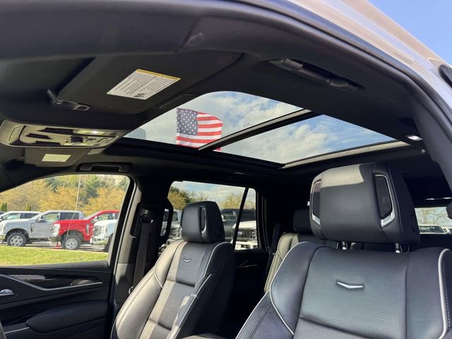 Used 2022 Cadillac Escalade Sport w/ Touring Package AWD/4WD image 19