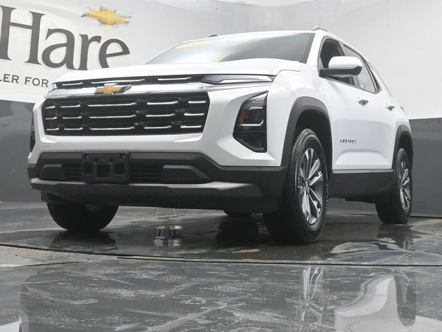 Used 2025 Chevrolet Equinox LT w/ Convenience Package II image 4