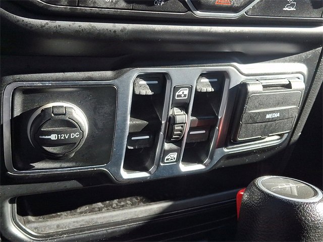 Used 2023 Jeep Gladiator Sport image 26