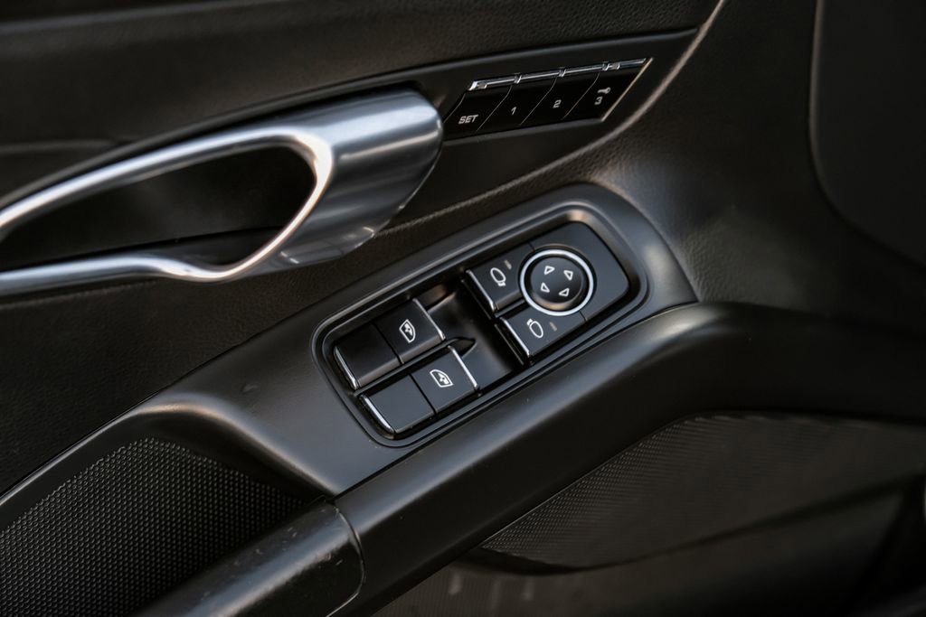 Used 2014 Porsche Cayman RWD image 43