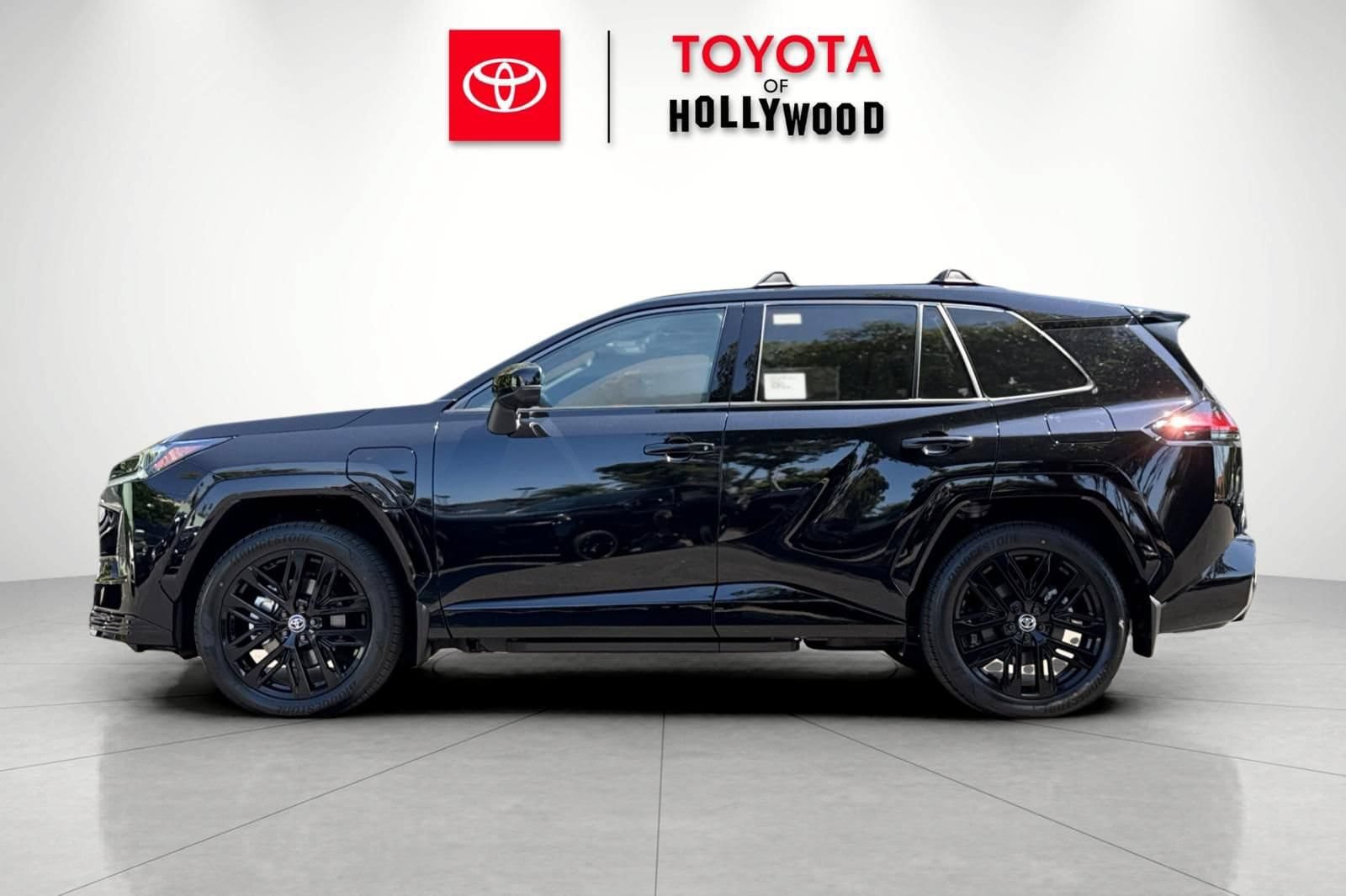 New 2026 Toyota RAV4 XSE AWD/4WD image 9
