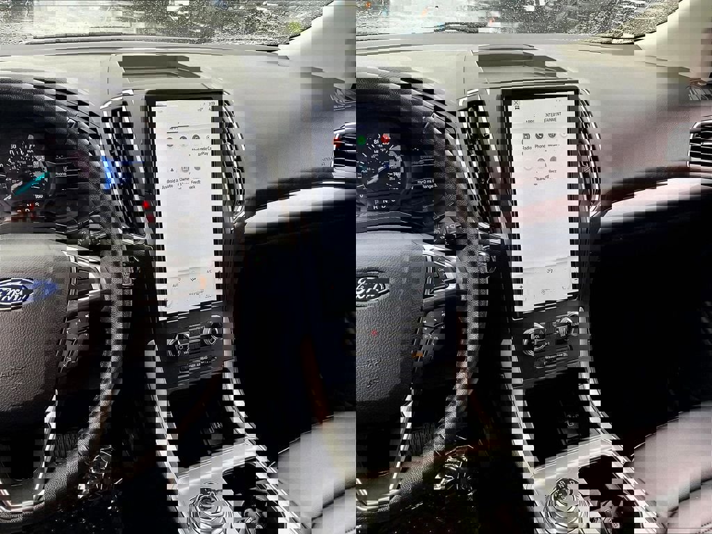 Used 2023 Ford Edge SEL AWD/4WD image 17